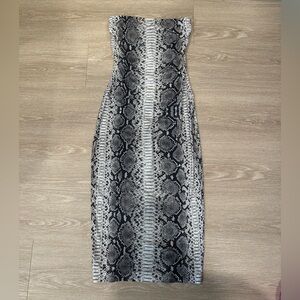 Norma Kamali Black and Gray Reptile Print Dress